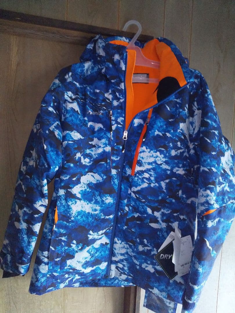 定価¥70.400 新品タグ付き phenix ジャケット &パンツ サイズ S