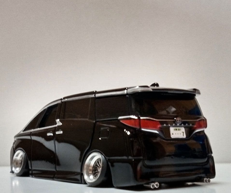 ちびにゃん！トミカ 40 アルファード レクサス Is 350 カスタム