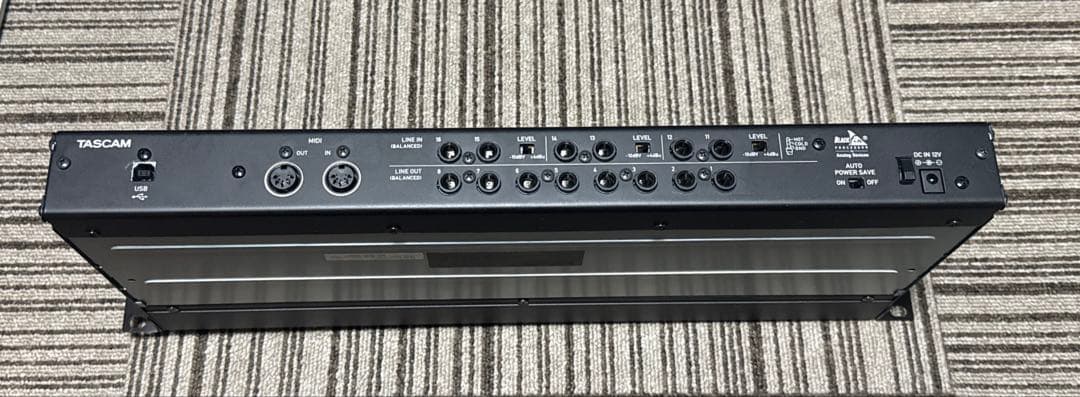 DTM・DAW TASCAM US-16x08