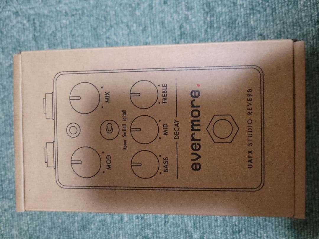 ギター UAFX Evermore Studio Reverb