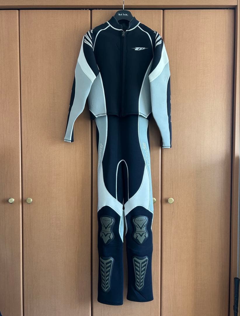 MOBBY'S ウエットスーツ