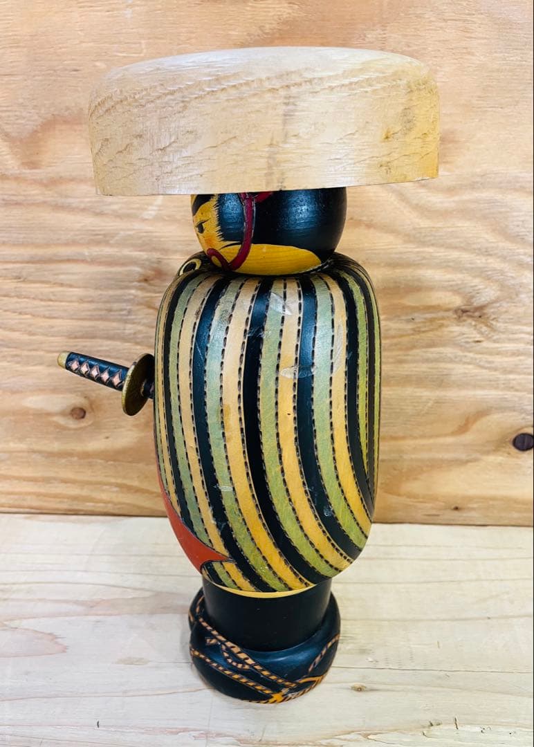 創作こけし 内閣総理大臣賞受賞作家作品 小林伊之介作 國定忠治 高さ約38cm