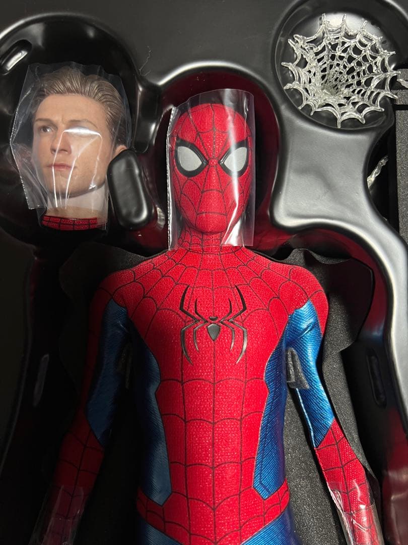 ムービー マスターピース 1/6 スパイダーマン(ニュー・レッド＆ブルースーツ)