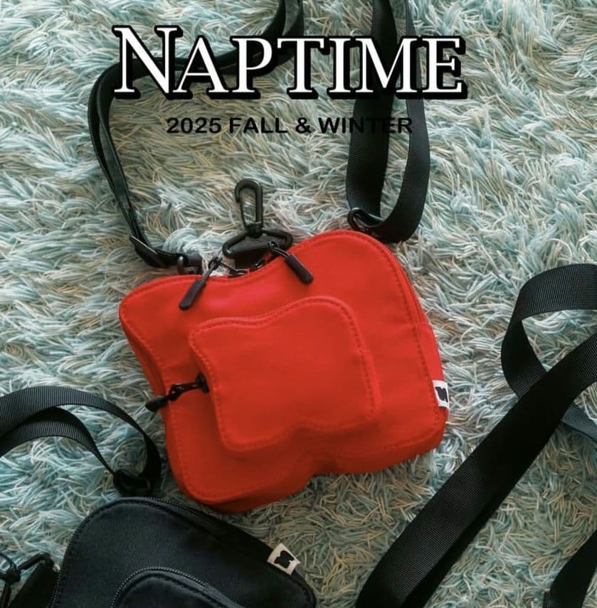 naptime ショルダーバック クロスボディーバック red