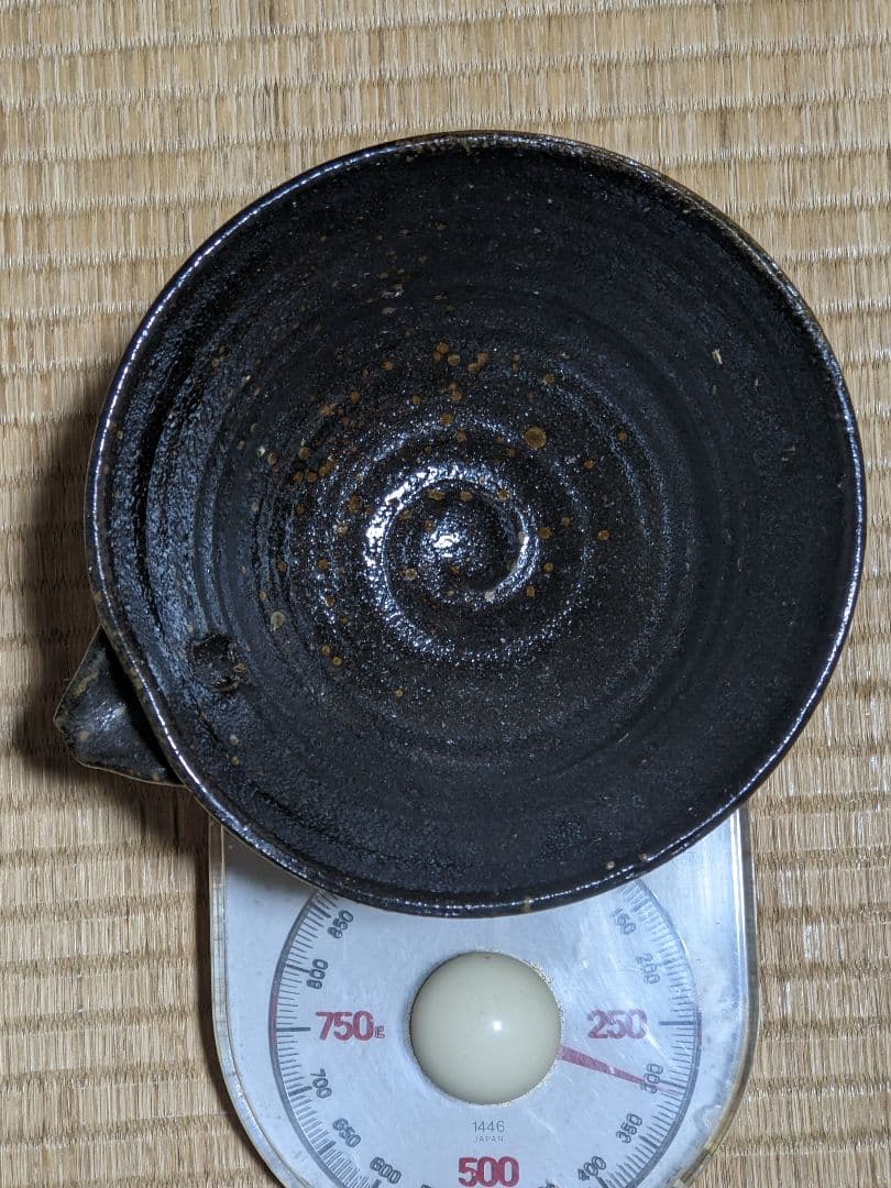 ♦片口抹茶碗 茶道具 片口酒器 ぐい呑み 窯元不明 未使用品 秀作な作家物