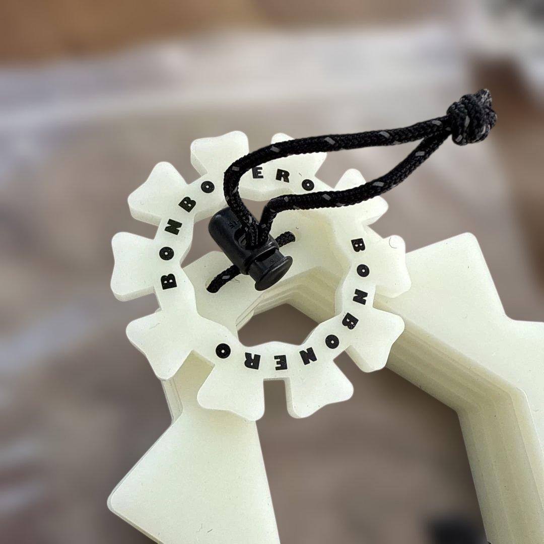 ボンボネロ　BONBONERO 畜光ブルー　グリーン‼️