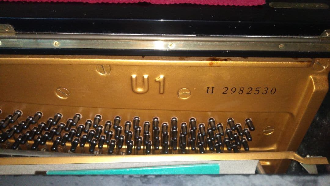 YAMAHAアップライトピアノ 黒　　U1h