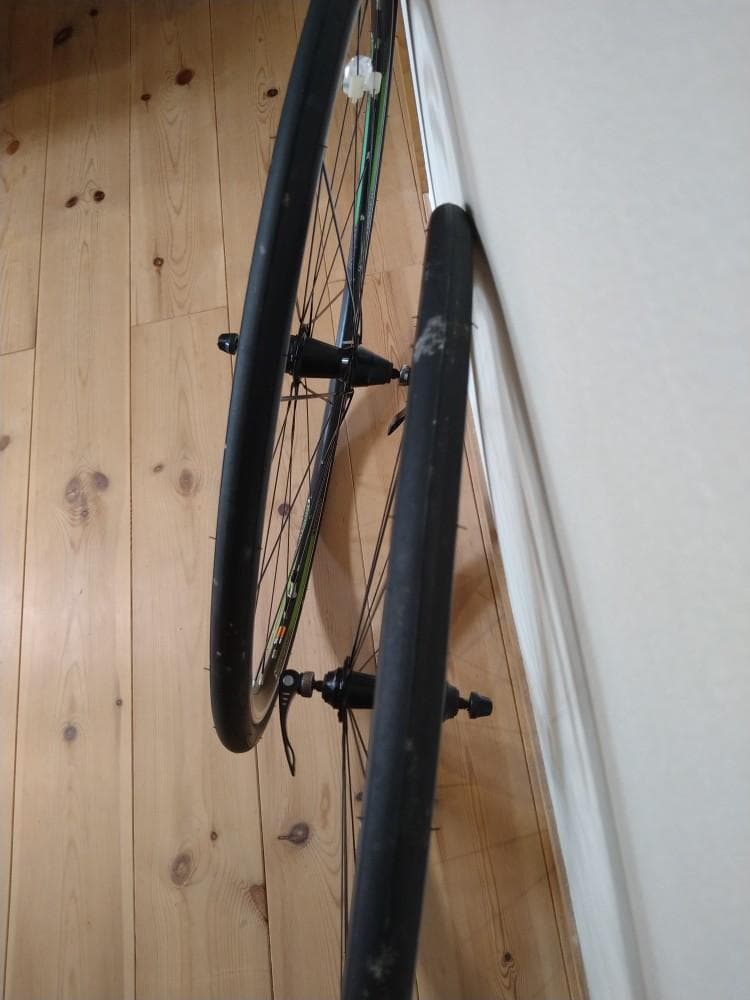 ボントレガーロードホイール　タイヤ付き　完成車外し　１０速