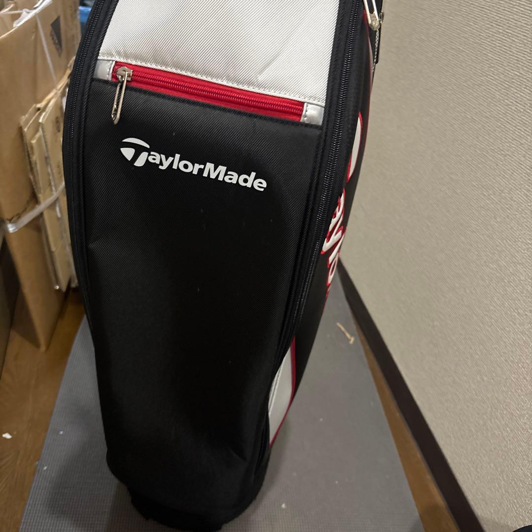 【はなこ】TaylorMade キャディバッグ ブラック・シルバー・レッド