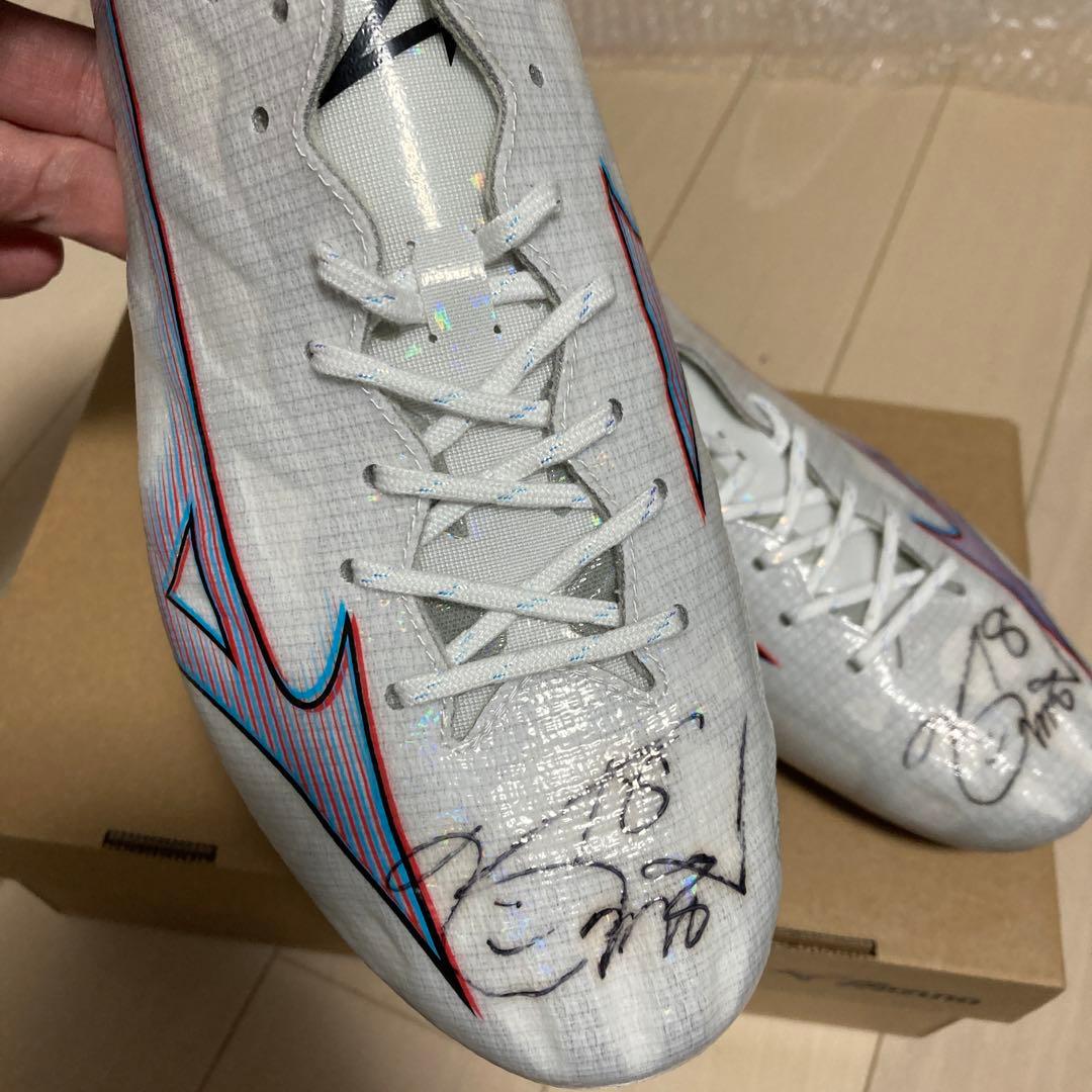 サッカースパイク ミズノ αエリート ミズノ アルファエリート 　チャナティップ