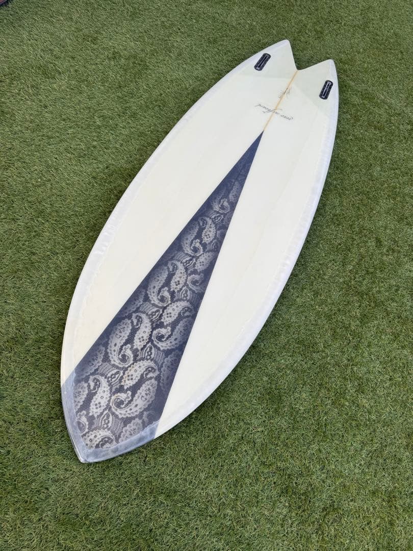 配送可送料無料　 xenosurfboard ツインフィッシュ