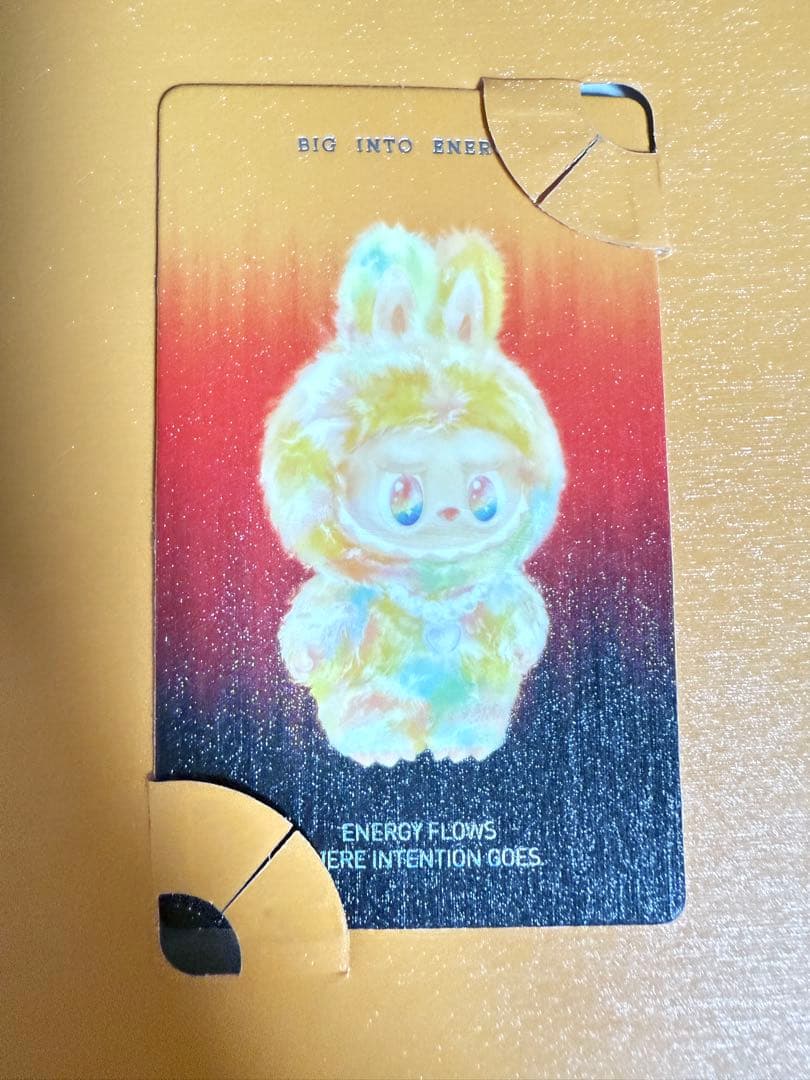 ザ モンスターズ ビッグ エナジー カラフルウサギ型ぬいぐるみ