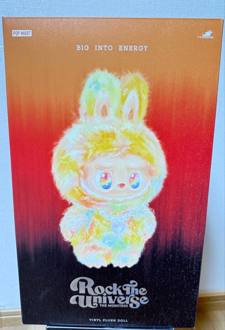 ザ モンスターズ ビッグ エナジー カラフルウサギ型ぬいぐるみ