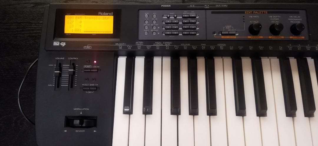 鍵盤楽器 Roland SK-88 Pro