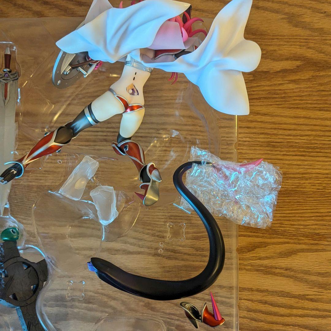 セイバー エリザベート・バートリー ブレイブ フィギュア