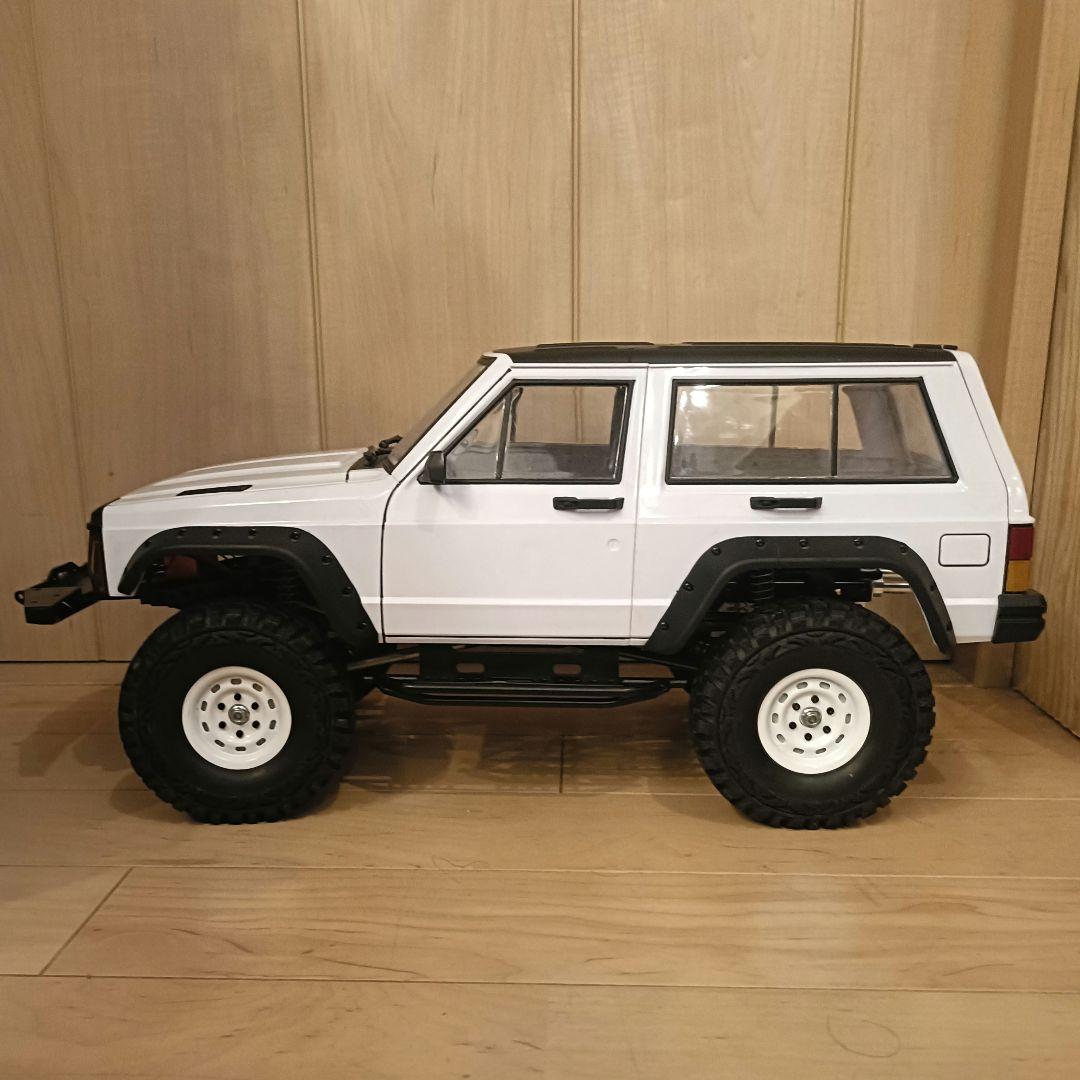 SCX10 チェロキー　スケールクローラー