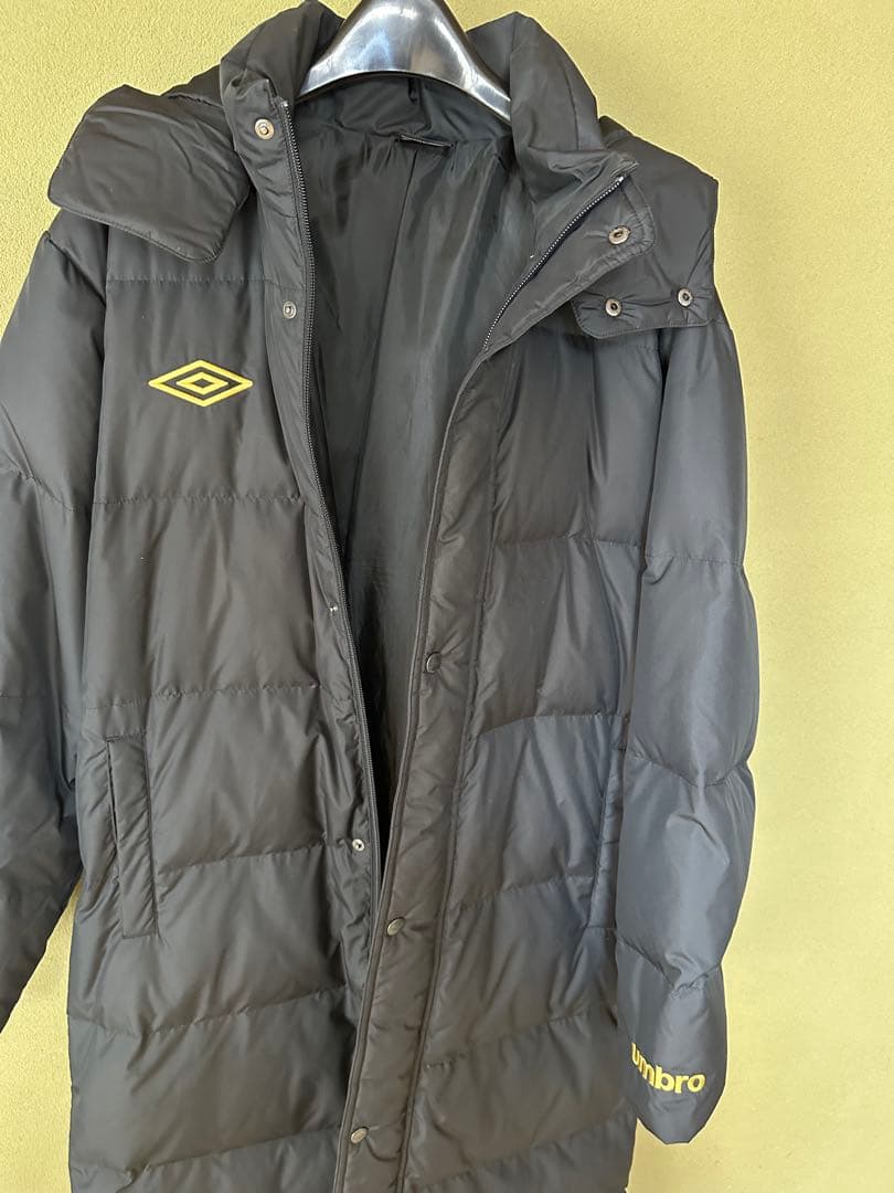 アンブロ　ダウンベンチコート