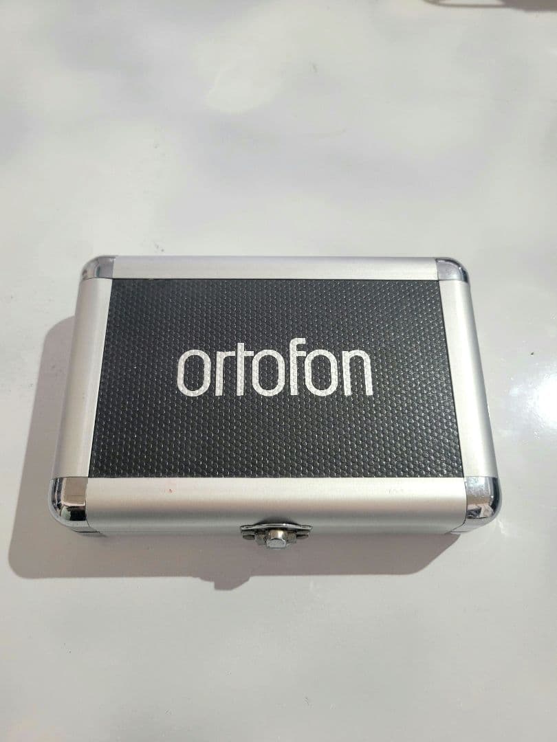 Ortofon Q-bert モデル