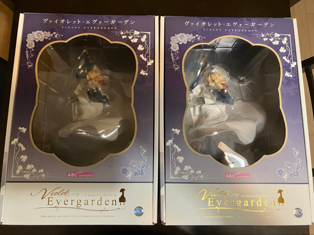 『グッドスマイルアーツ』ヴァイオレット・エヴァーガーデン フィギュア　2個