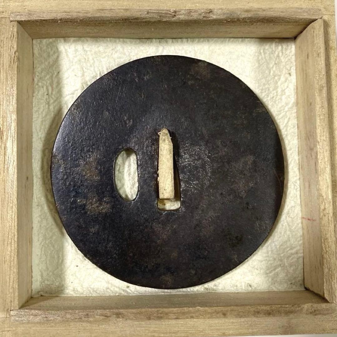 B-27 鍔　武具　刀装具　日本刀　装飾品　アンティーク　美術品　工芸品　鉄製