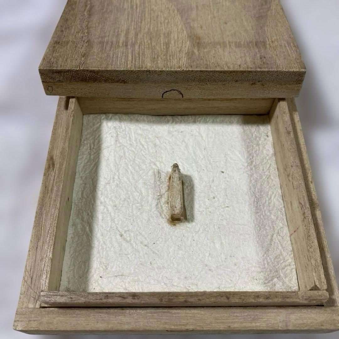 B-27 鍔　武具　刀装具　日本刀　装飾品　アンティーク　美術品　工芸品　鉄製