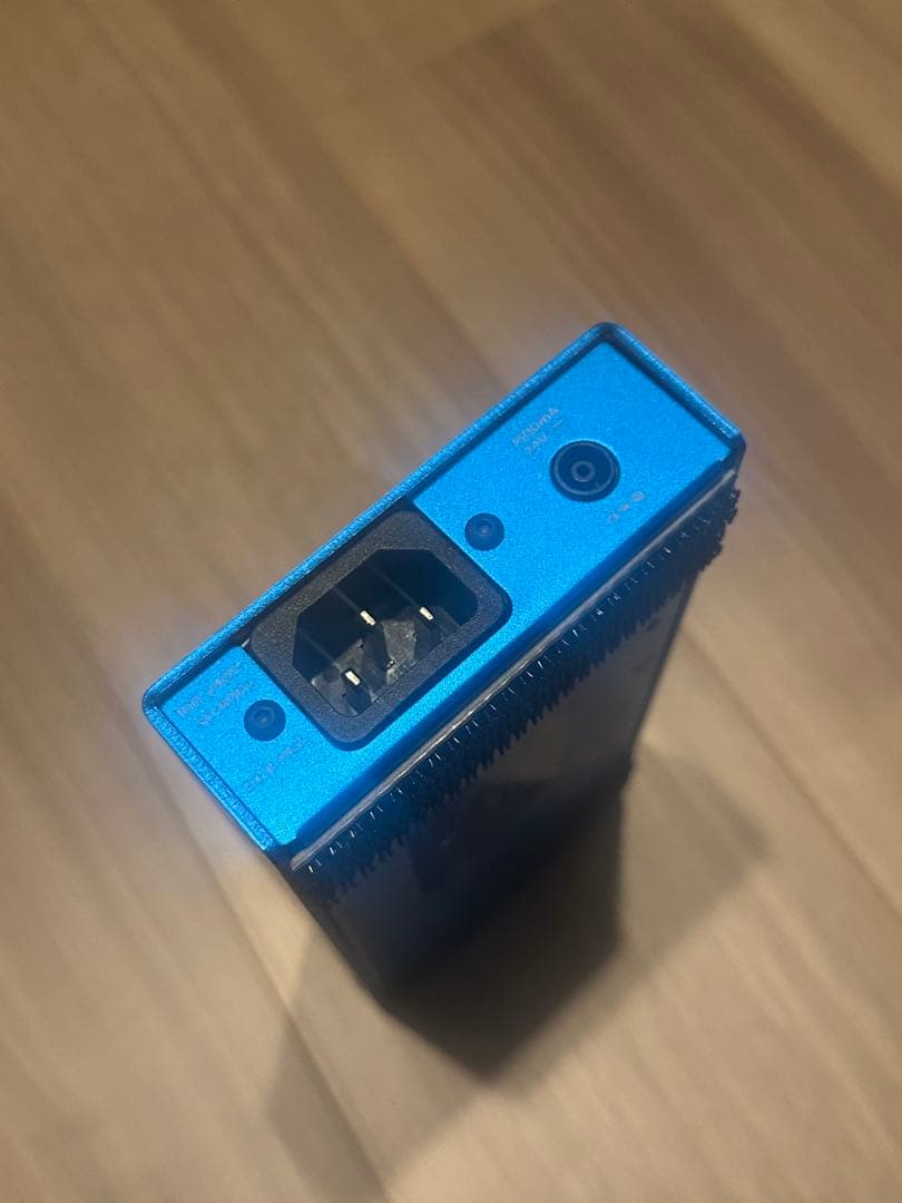 Strymon Zuma R300 ギター ベース パワーサプライ エフェクター