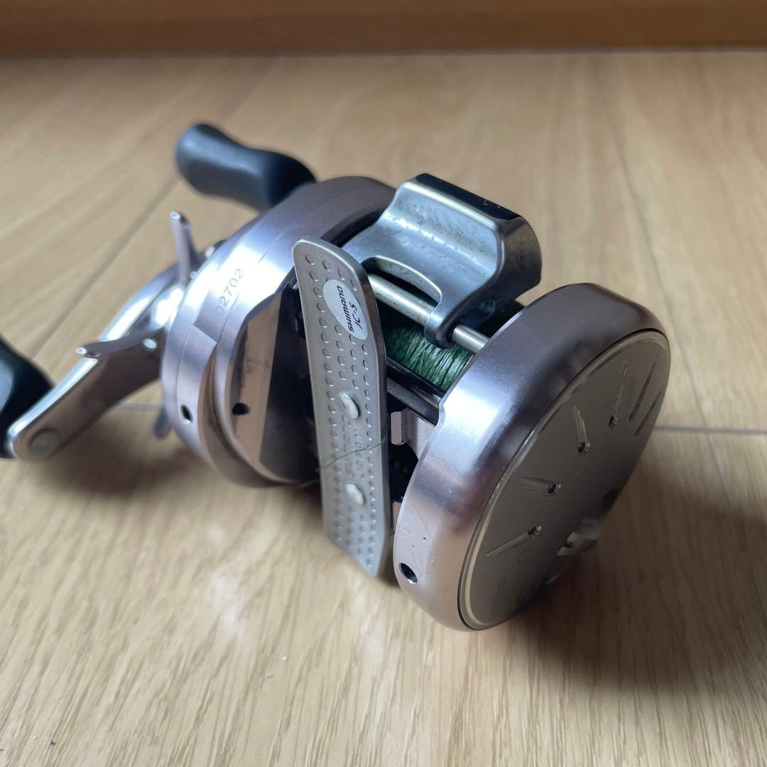 希少美品　シマノ　カルカッタコンクエストDC 51