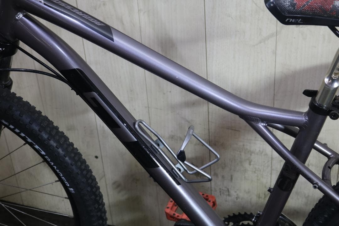 GTアグレッサー27.5型 アルミ 24速 425mm 油圧式ディスクMTB