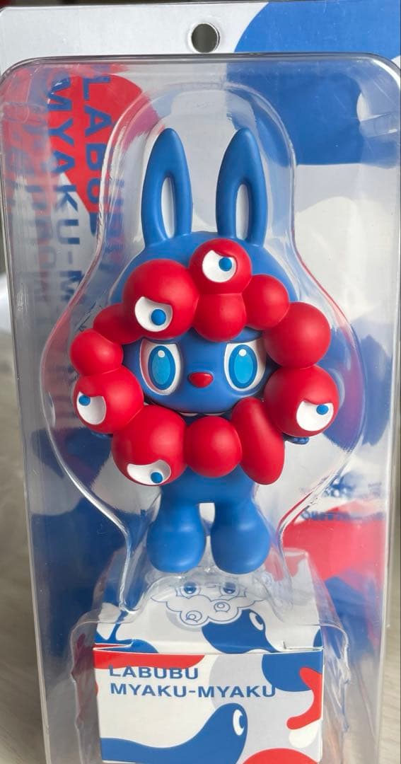LABUBU MYAKU-MYAKU ストラップ付フィギュア 関西万博
