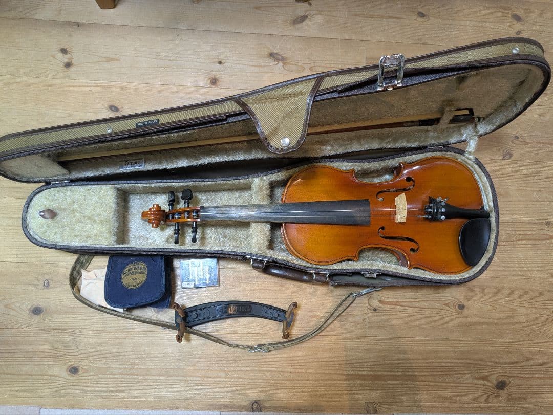 使用感あり　鈴木バイオリン 4/4　ケース、付属品付き