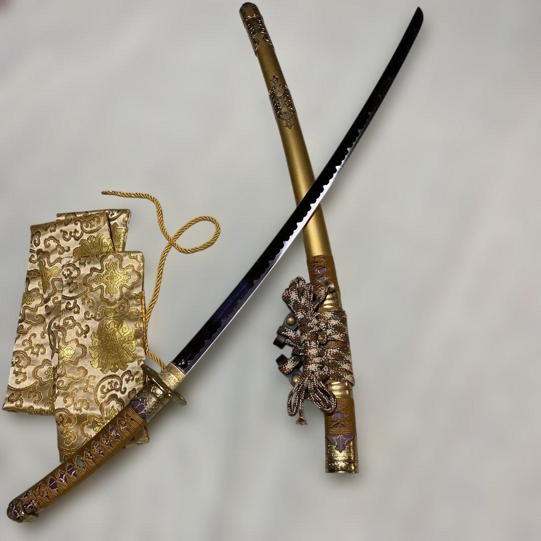 豪華版模造刀(刀袋付) 太刀造り 金茶柄 太刀型金鍔 金呂鞘