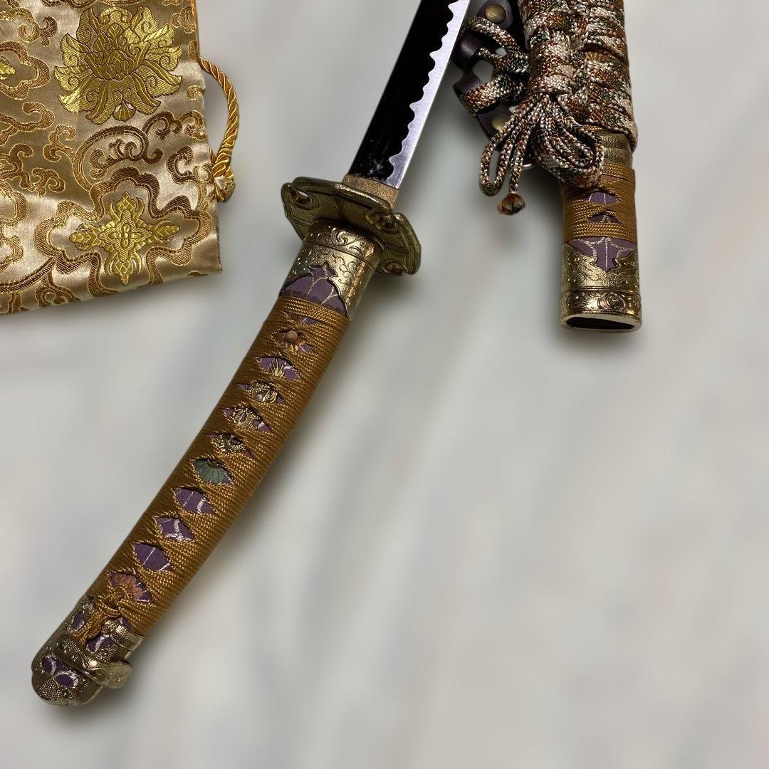 豪華版模造刀(刀袋付) 太刀造り 金茶柄 太刀型金鍔 金呂鞘