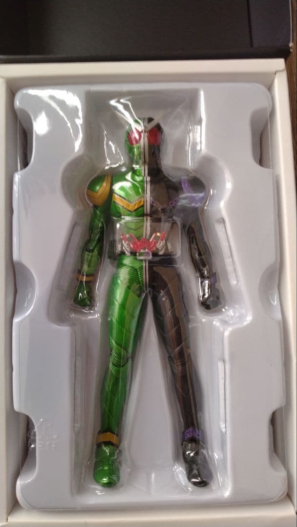 真骨彫製法仮面ライダー W フィギュアーツ