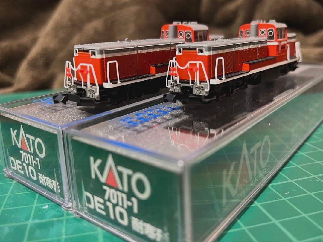 KATO 7011-1 DE10 耐寒形 2機 重連パーツ付