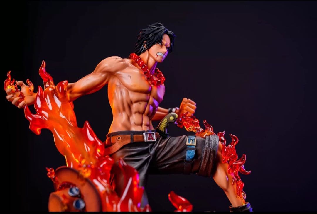 ワンピース　エース　戦う　黒ひげ　ガレージキット　フィギュア　完成品