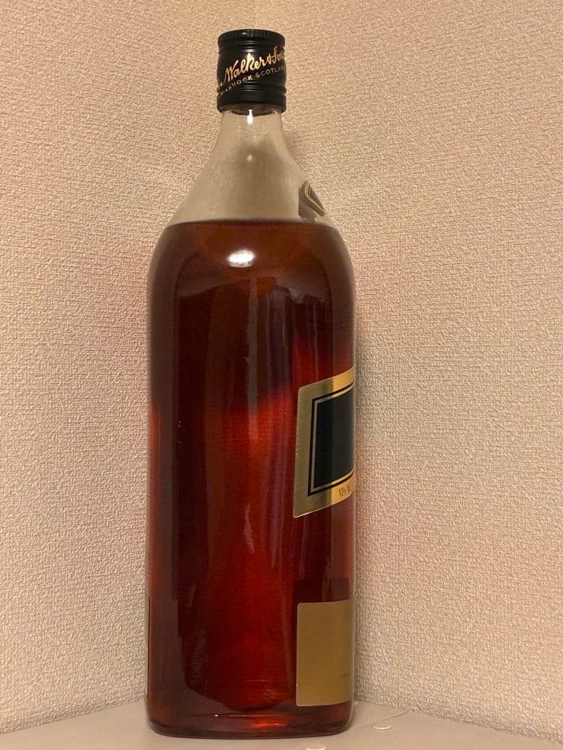Johnny Walker マグナムボトル　ジョニーウォーカー　ジョニ黒