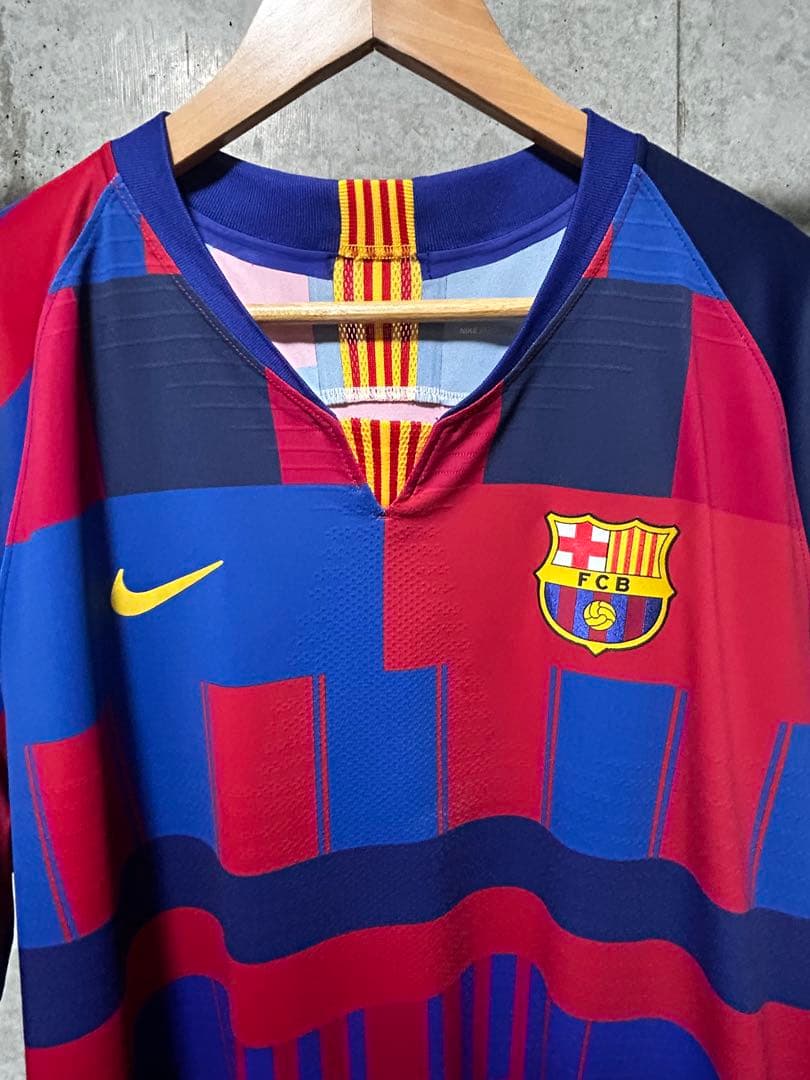 バルセロナ　ナイキ　記念ユニフォーム