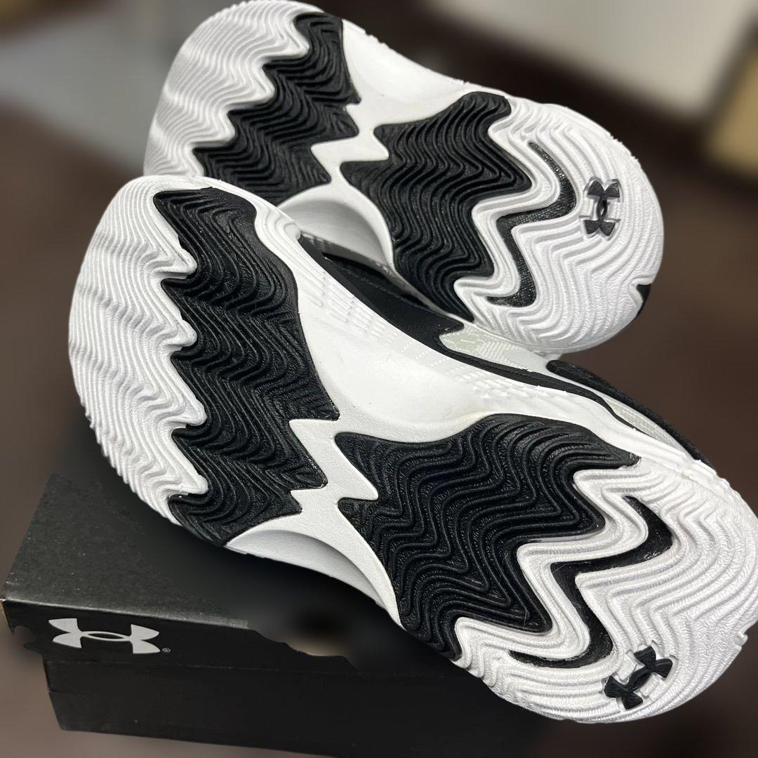 アンダーアーマー SPAWN7 バッシュ