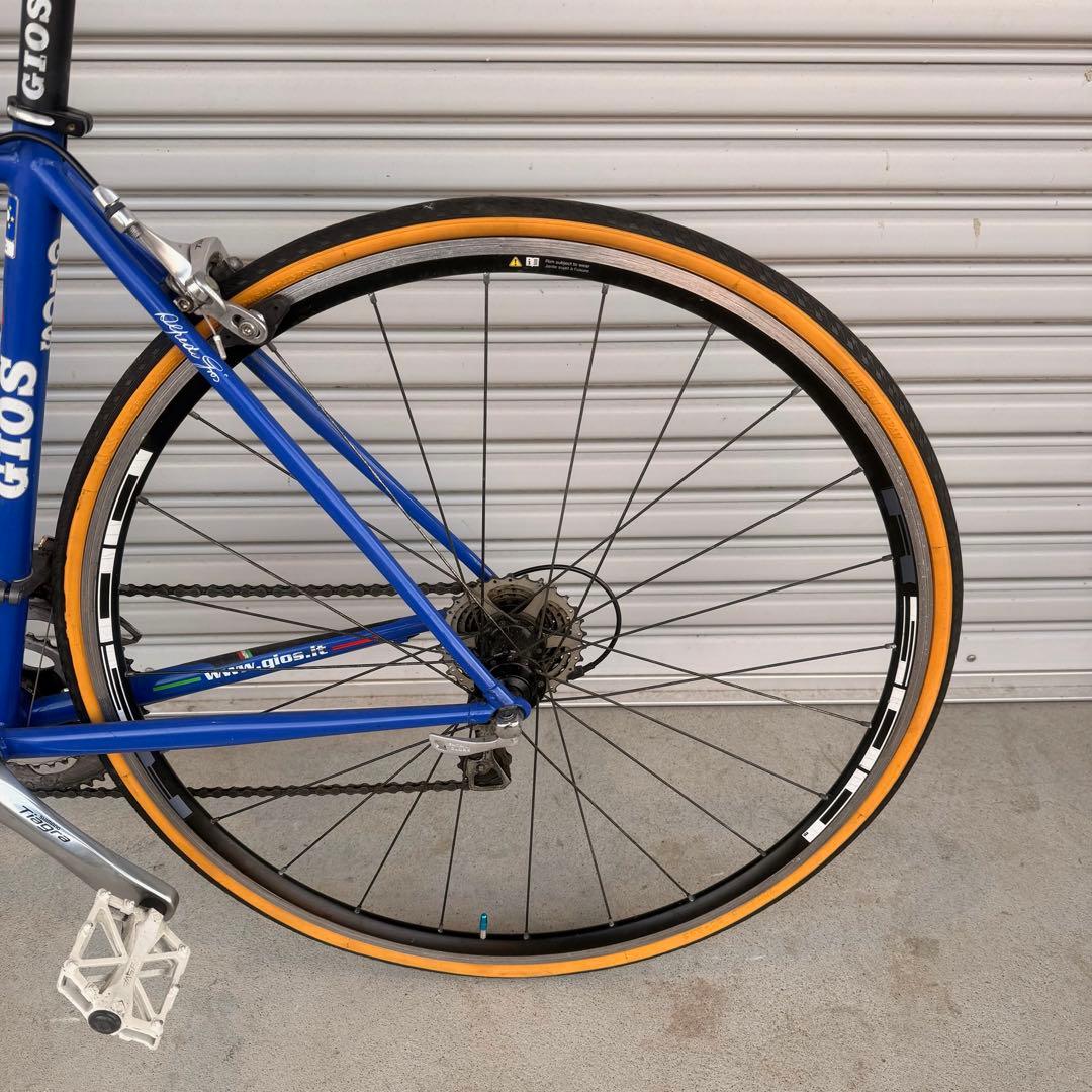 ● 美品 クロスバイク GIOS AMPIO 軽量車体