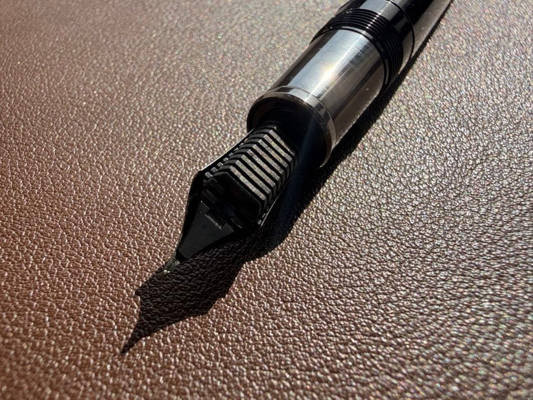 【セーラー万年筆】ブラックラスター 細字 F