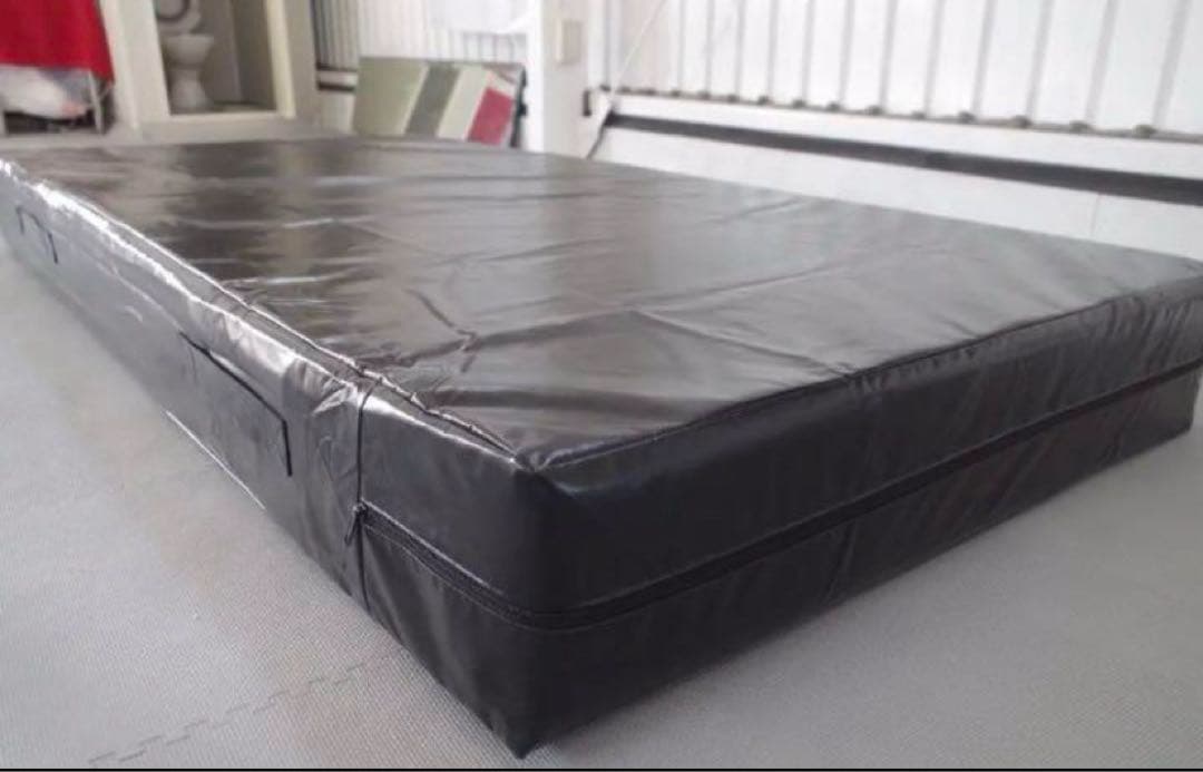 大型安全マット☆☆ 厚さ20cm ボルダリングや体操教室 クライミングマット