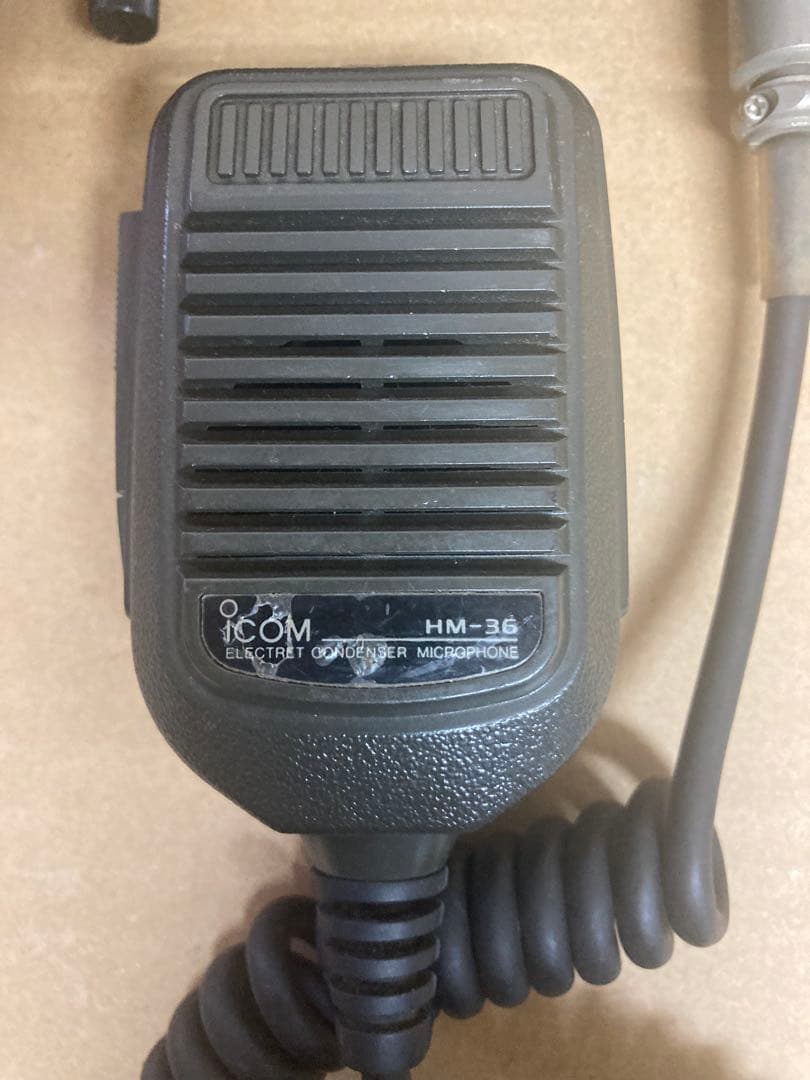 icom ＩＣ-2500 トランシーバー　ジャンク外部破損箇所あり