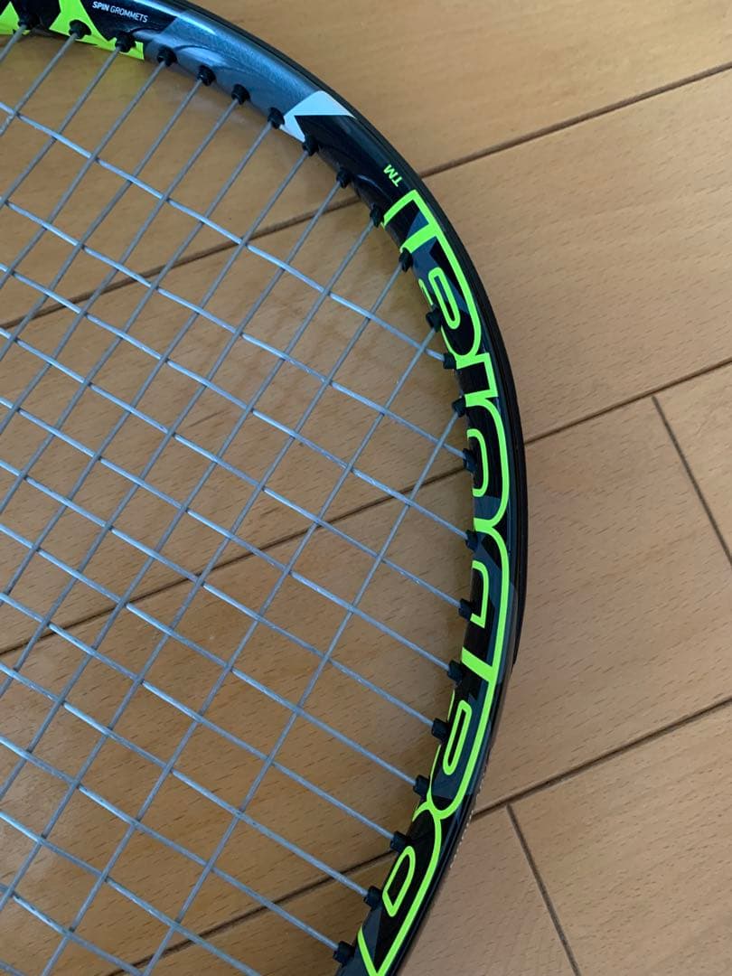 バボラ ピュアアエロ 100