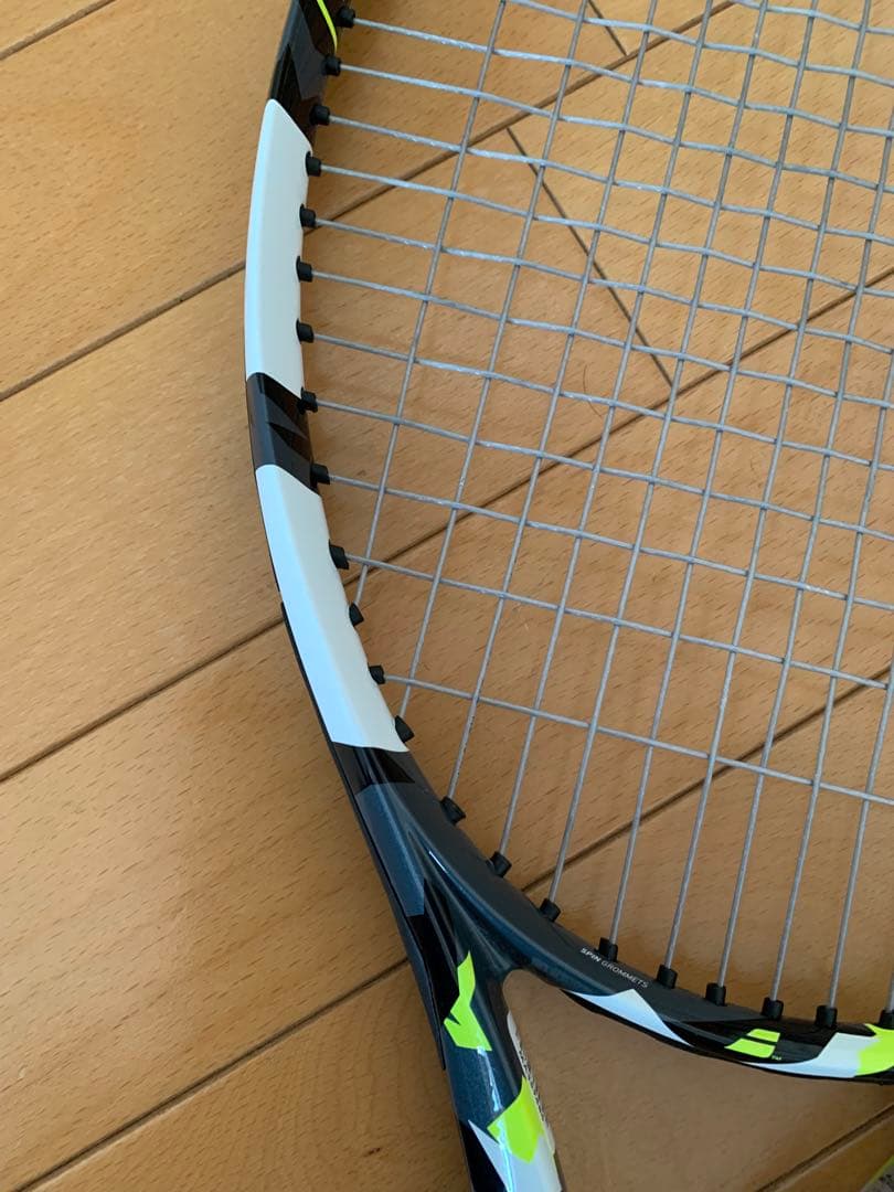 バボラ ピュアアエロ 100