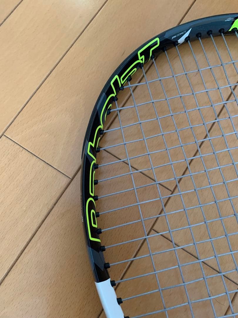 バボラ ピュアアエロ 100