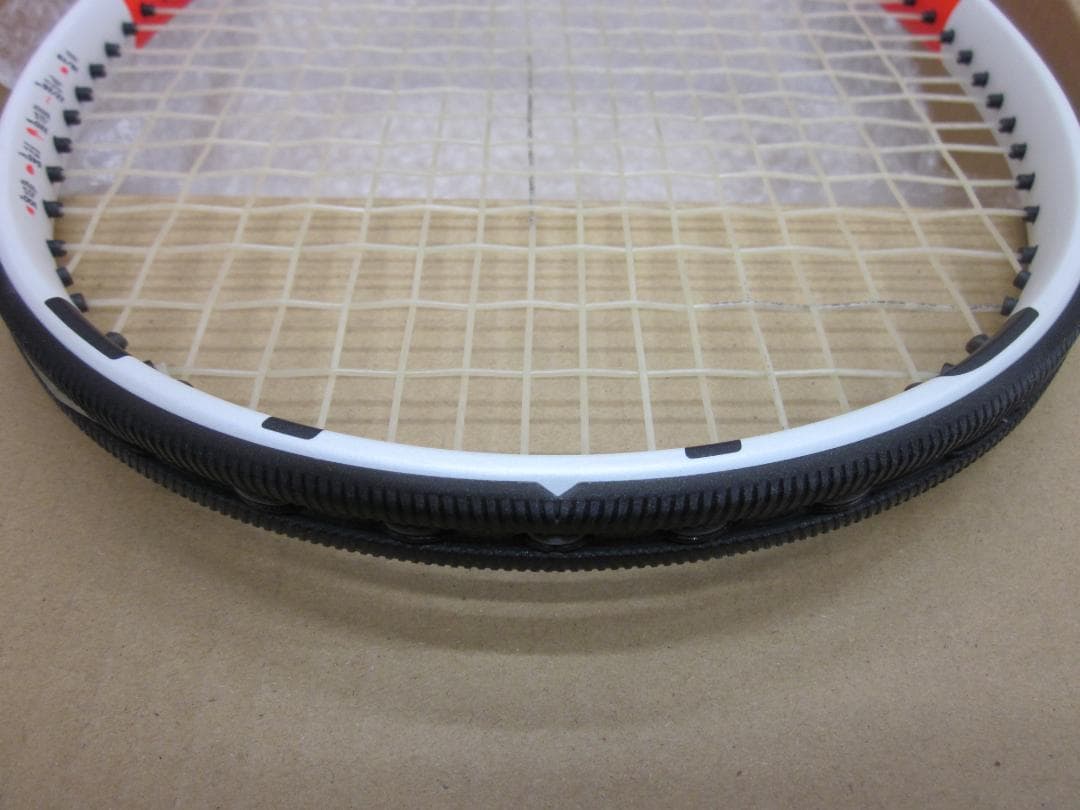 バボラ Babolat ピュアストライク 100 2024 グリップ2