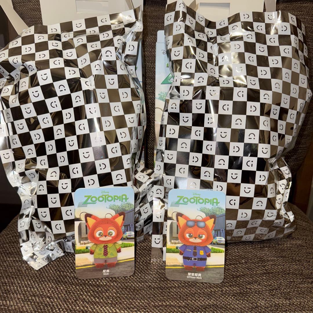 MINISO ディズニー　ズートピア　マスコット　ぬいぐるみ　ニック　2点セット