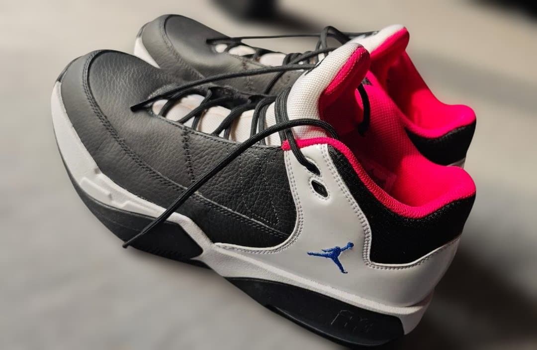 エアジョーダン マックス オーラ 3