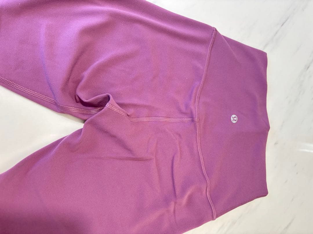 【美品レア】ルルレモン　align HRクロップレギンス　パープル