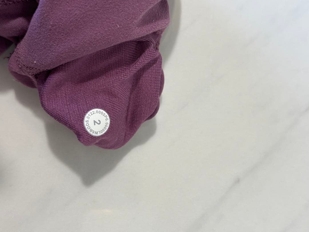 【美品レア】ルルレモン　align HRクロップレギンス　パープル